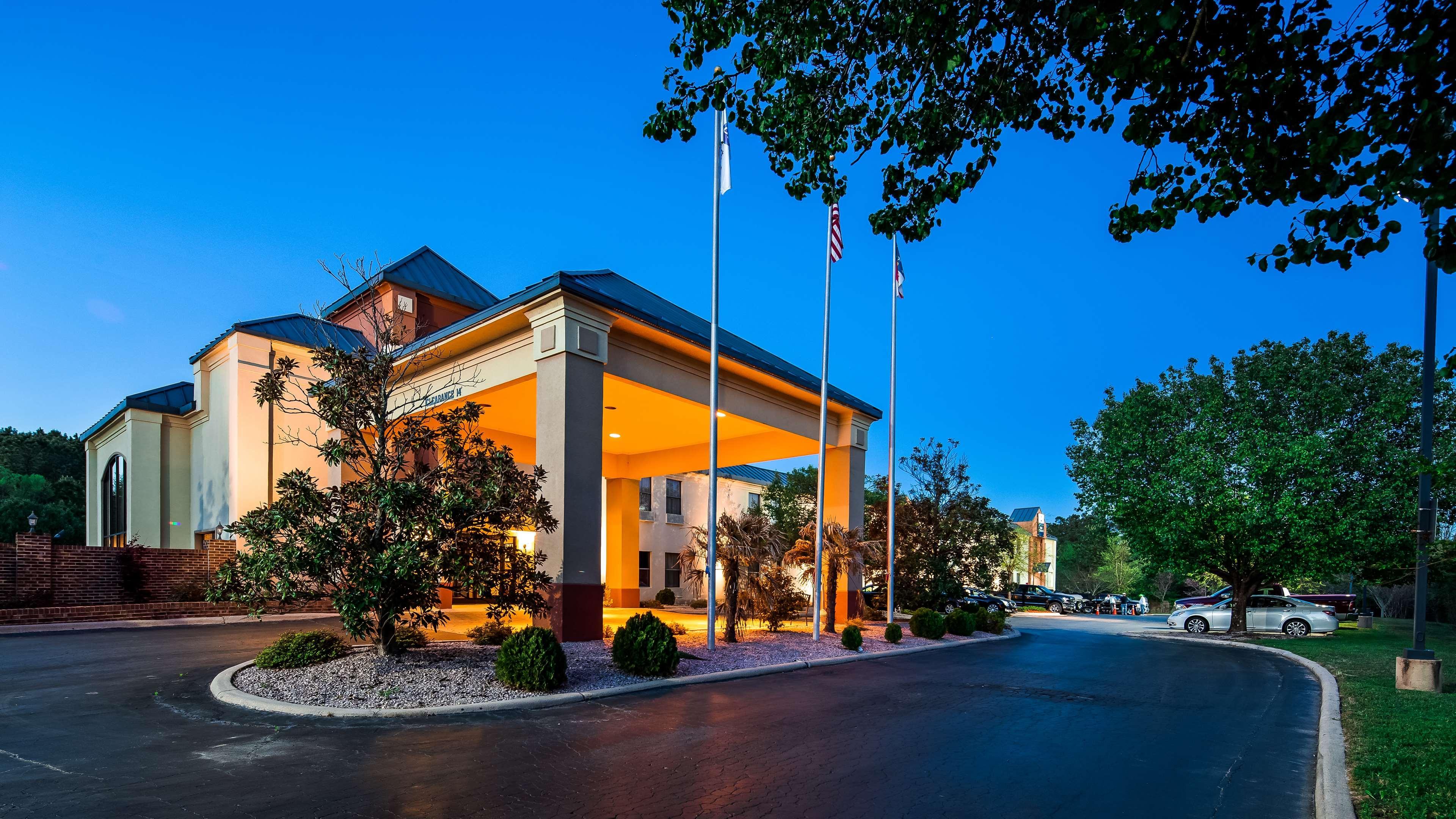 Best Western Butner Creedmoor Inn Екстер'єр фото