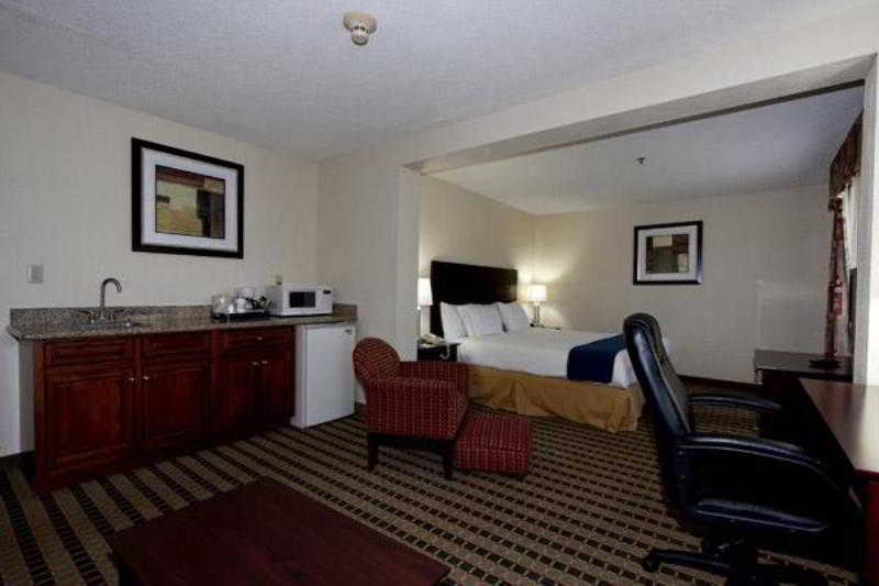 Best Western Butner Creedmoor Inn Номер фото