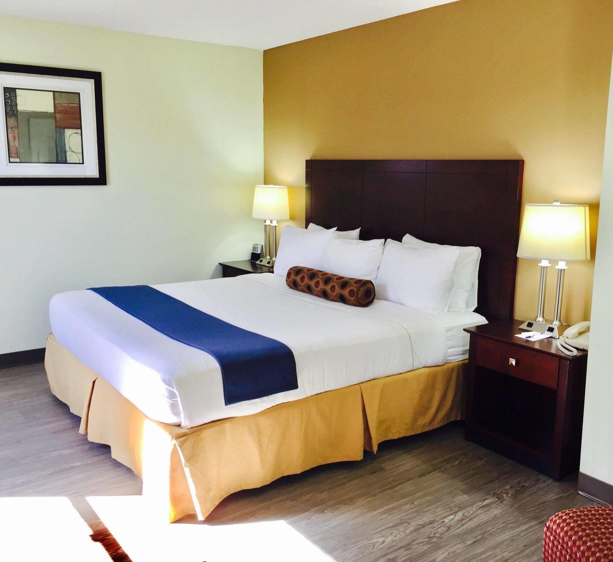 Best Western Butner Creedmoor Inn Екстер'єр фото