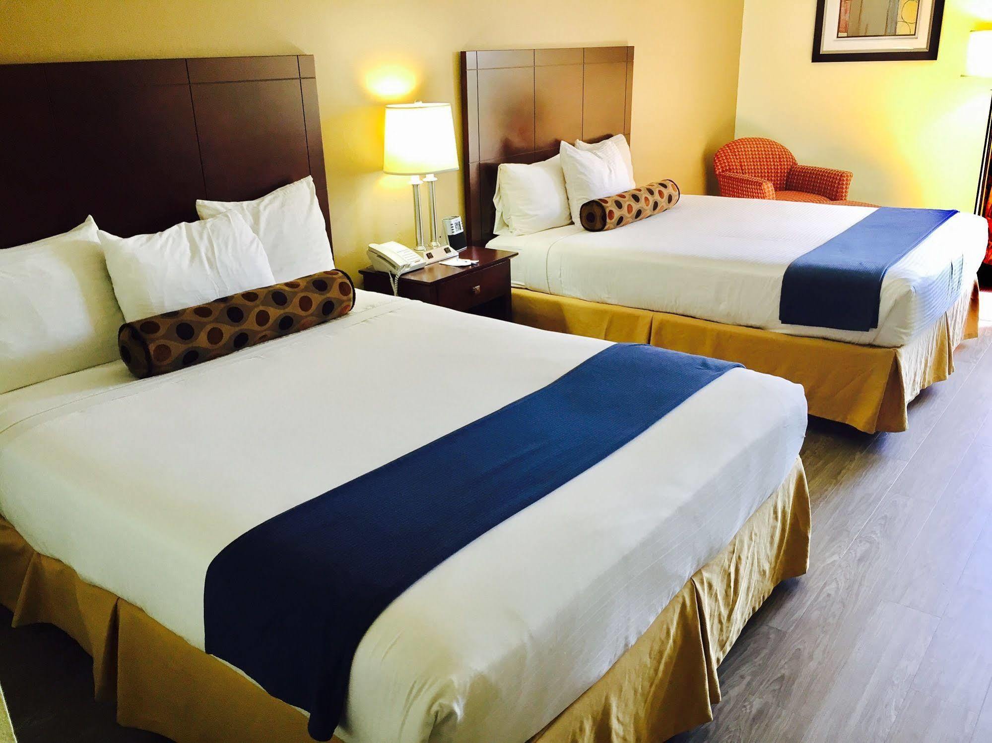 Best Western Butner Creedmoor Inn Екстер'єр фото